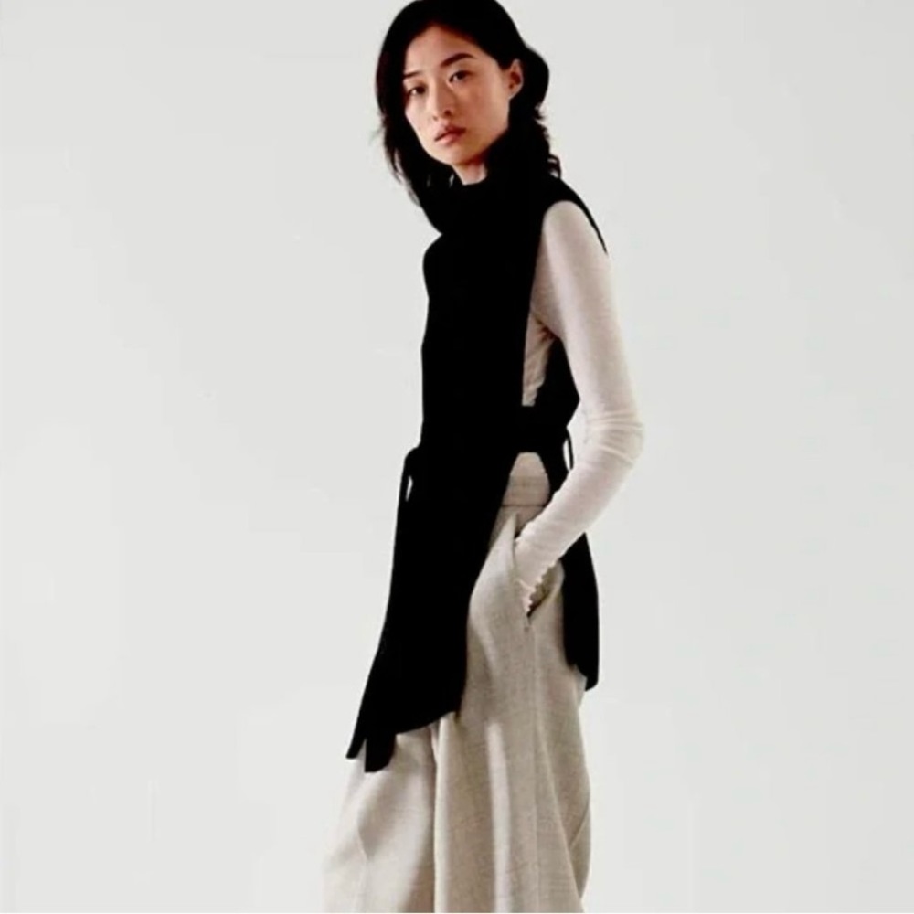 COS Wool Blend Knit Tabard Vest Mock Neck Ribbed Black One Size